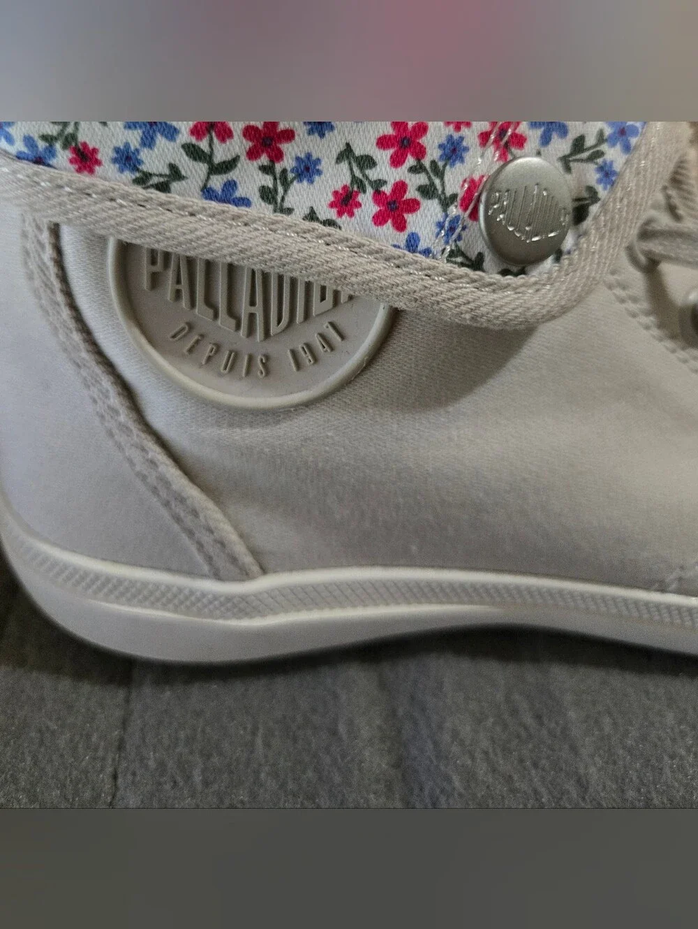 Palladium Women's Canvas Mid Top Sneakers Gray Floral Lining Lace Up Size 6.5